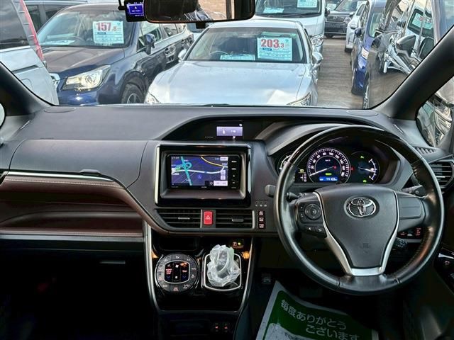 TOYOTA ESQUIRE HYBRID 2020 Image 31