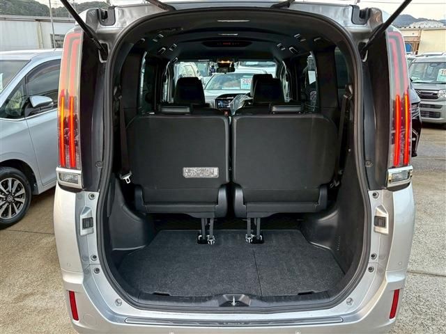 TOYOTA ESQUIRE HYBRID 2020 Image 31