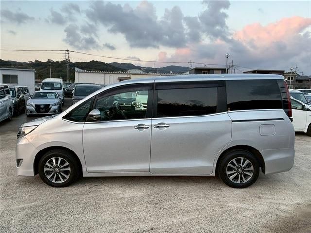 TOYOTA ESQUIRE HYBRID 2020 Image 31