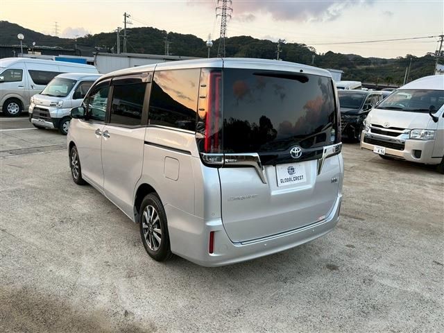 TOYOTA ESQUIRE HYBRID 2020 Image 31