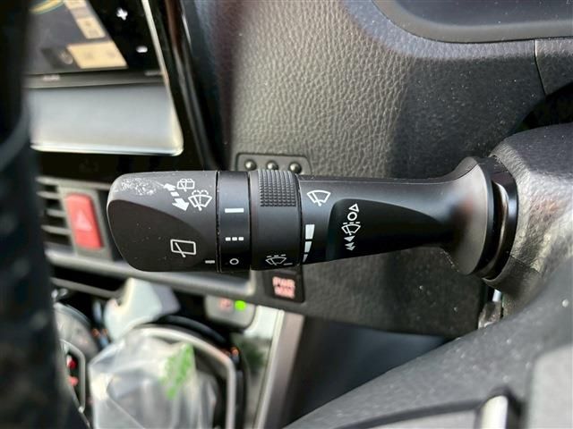 TOYOTA ESQUIRE HYBRID 2020 Image 31