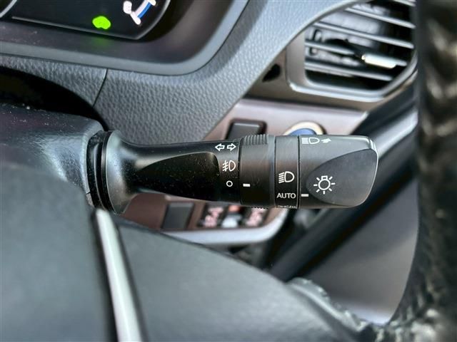 TOYOTA ESQUIRE HYBRID 2020 Image 31