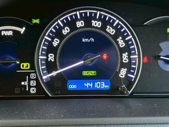 TOYOTA ESQUIRE HYBRID 2020 Image 31