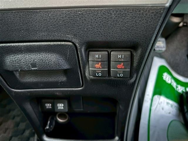 TOYOTA ESQUIRE HYBRID 2020 Image 31