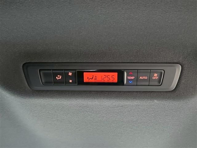 TOYOTA ESQUIRE HYBRID 2020 Image 31