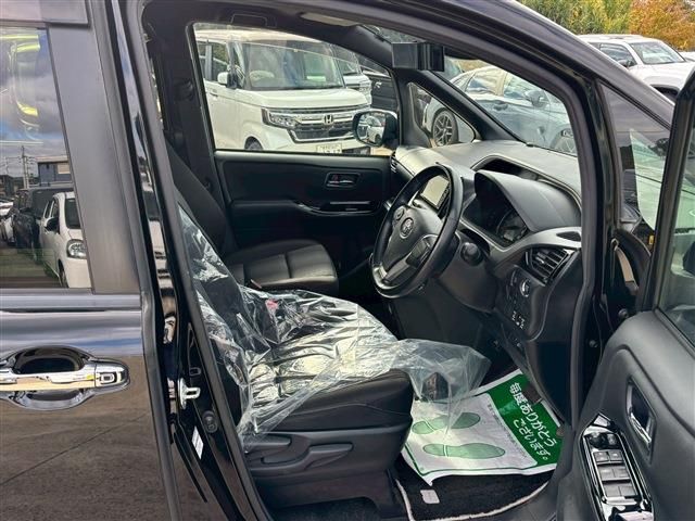 TOYOTA VOXY 2020 Image 31