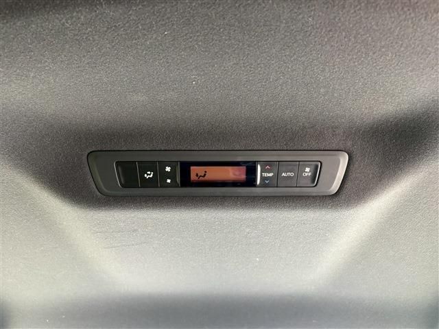 TOYOTA VOXY 2020 Image 31