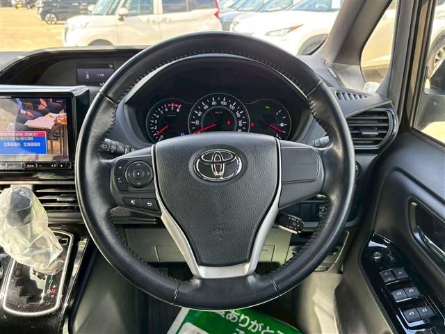 TOYOTA NOAH 2019 Image 31