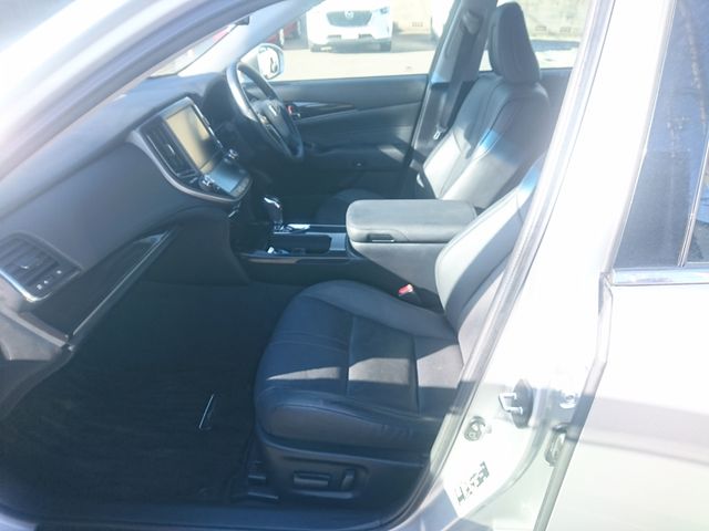 TOYOTA CROWN SEDAN HYBRID 2015 Image 31