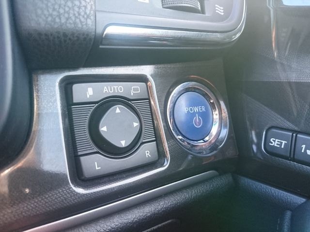 TOYOTA CROWN SEDAN HYBRID 2015 Image 31