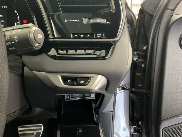 TOYOTA LEXUS RX500H 2024 Image 31