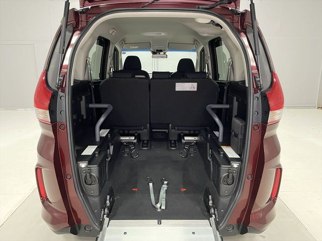 HONDA FREED PLUS 2016 Image 31