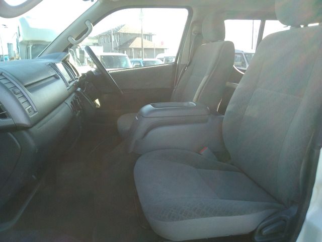 TOYOTA HIACE VAN 4WD 2009 Image 31