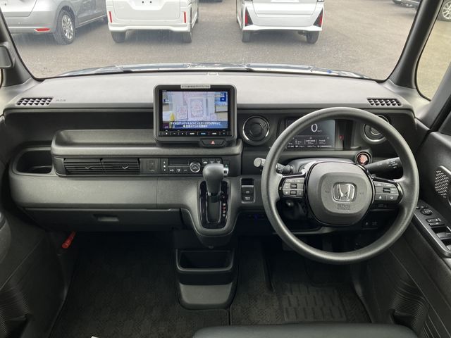 HONDA N BOX CUSTOM 2023 Image 31