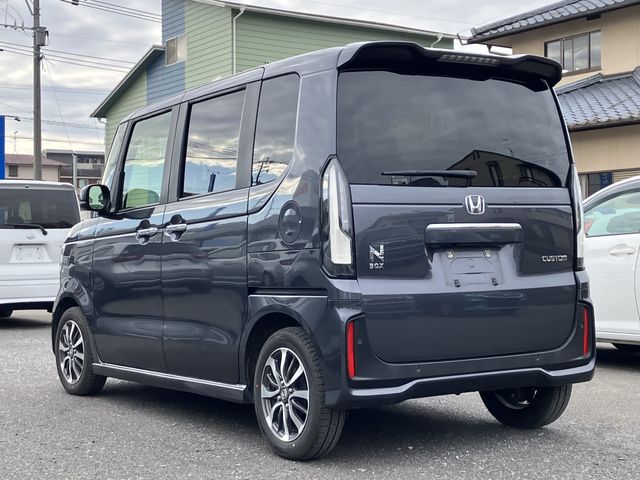 HONDA N BOX CUSTOM 2023 Image 31