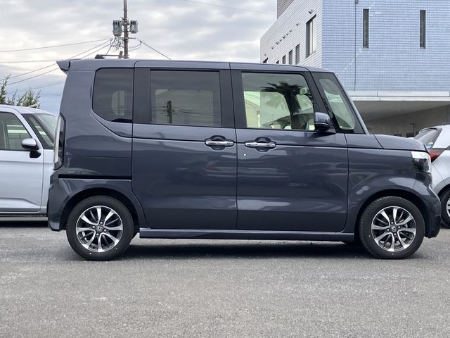 HONDA N BOX CUSTOM 2023 Image 31