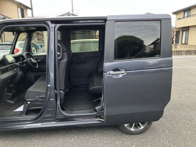 HONDA N BOX CUSTOM 2023 Image 31