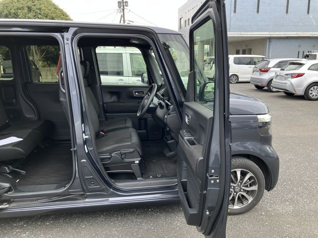 HONDA N BOX CUSTOM 2023 Image 31