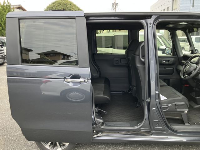 HONDA N BOX CUSTOM 2023 Image 31