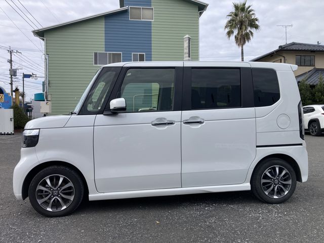 HONDA N BOX CUSTOM 2023 Image 31