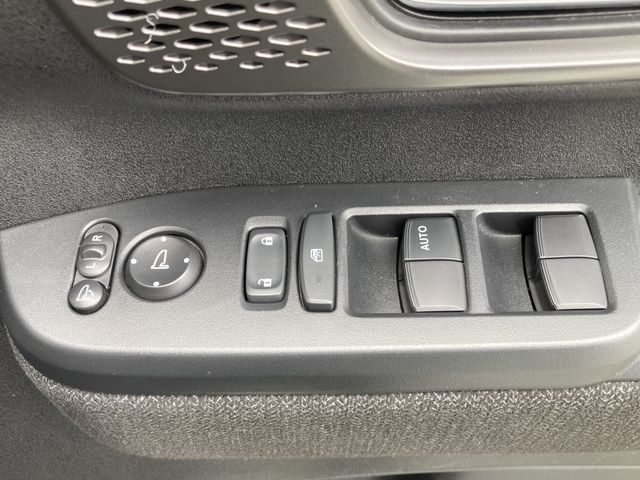 HONDA N BOX CUSTOM 2023 Image 31