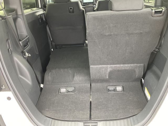 HONDA N BOX CUSTOM 2023 Image 31