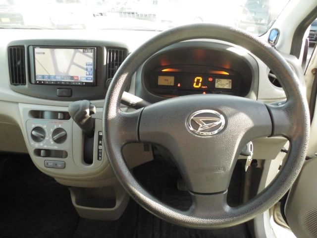 DAIHATSU MIRA E:S 2015 Image 31