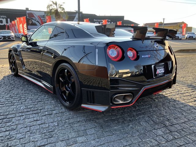 NISSAN GT-R 2015 Image 31