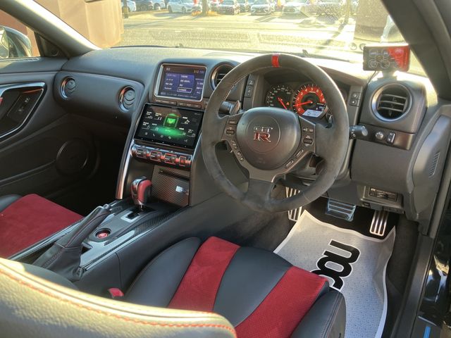 NISSAN GT-R 2015 Image 31