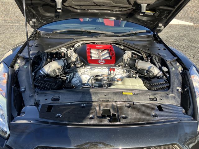 NISSAN GT-R 2015 Image 31