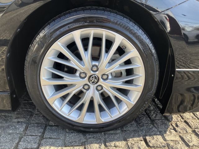 TOYOTA CAMRY HYBRID 2018 Image 31