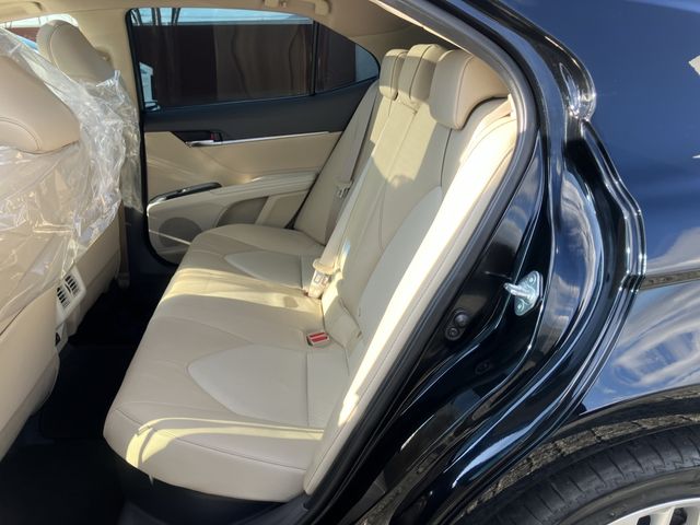 TOYOTA CAMRY HYBRID 2018 Image 31