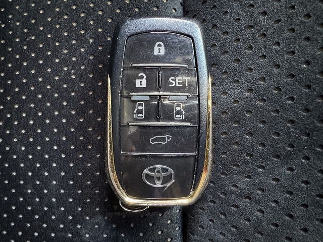 TOYOTA ALPHARD 2020 Image 31