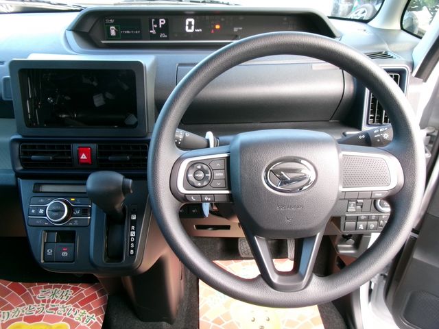 DAIHATSU TANTO 2025 Image 31