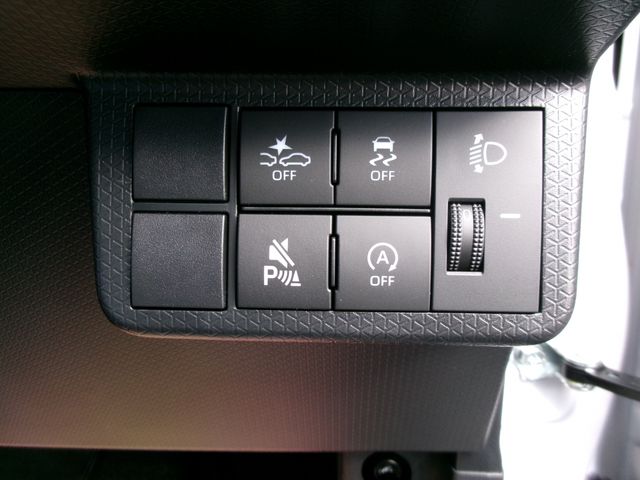 DAIHATSU TANTO 2025 Image 31