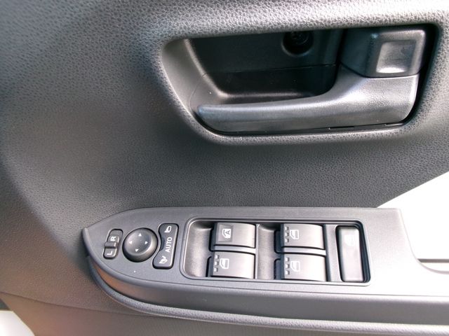 DAIHATSU TANTO 2025 Image 31