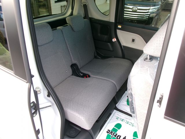 DAIHATSU TANTO 2025 Image 31