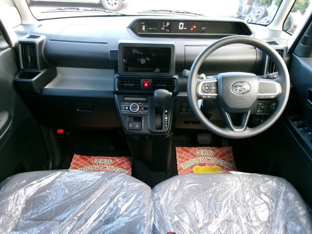 DAIHATSU TANTO 2025 Image 31