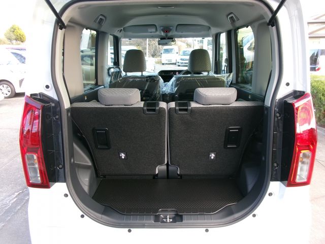 DAIHATSU TANTO 2025 Image 31