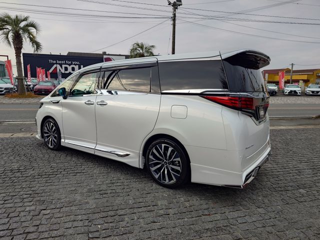 TOYOTA ALPHARD HYBRID 2023 Image 31