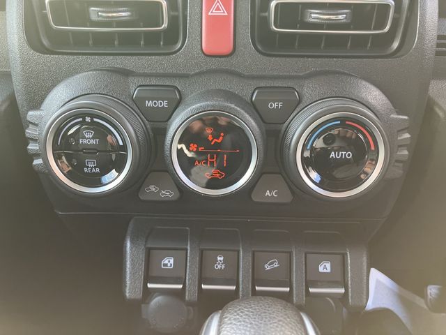 SUZUKI JIMNY 4WD 2023 Image 31