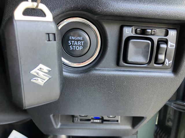 SUZUKI JIMNY 4WD 2023 Image 31