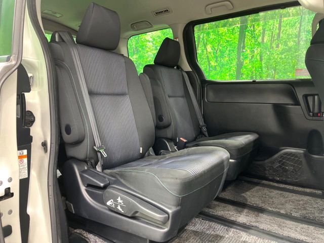 TOYOTA VOXY 2016 Image 31