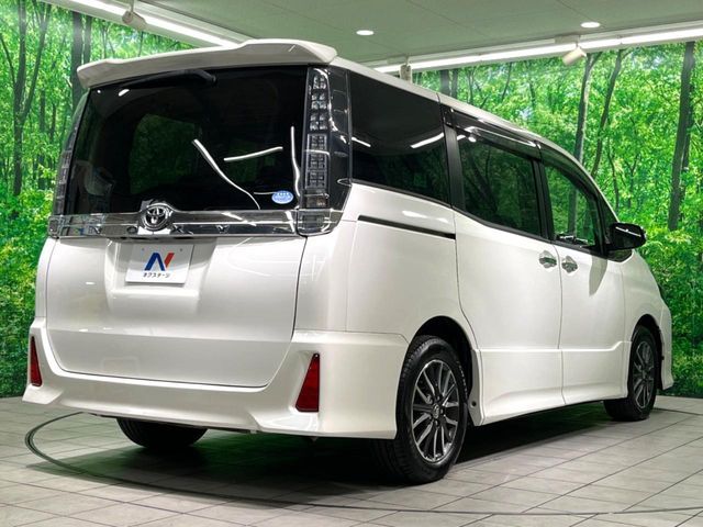 TOYOTA VOXY 2016 Image 31