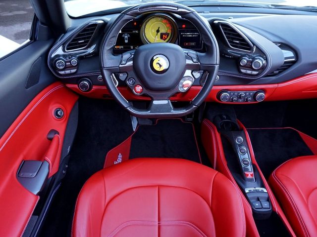 FERRARI 488SPIDER 2018 Image 31