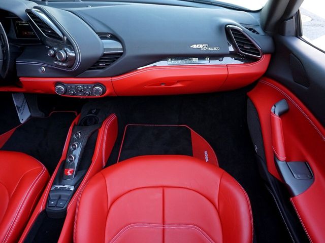 FERRARI 488SPIDER 2018 Image 31