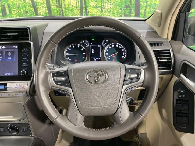 TOYOTA LANDCRUISER PRADO 2023 Image 31