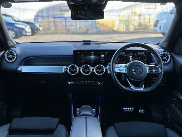 MERCEDES BENZ GLB 2024 Image 31