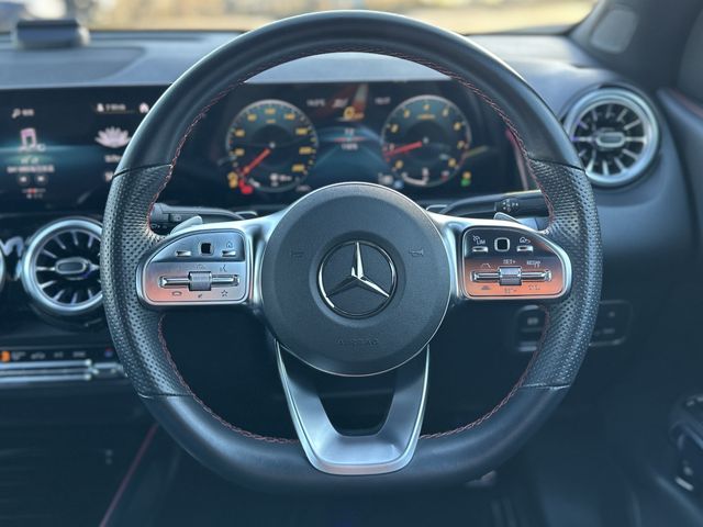 MERCEDES BENZ GLB 2024 Image 31