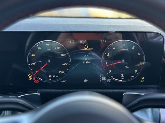 MERCEDES BENZ GLB 2024 Image 31